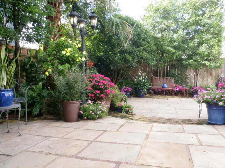 Bev Courtyard 15