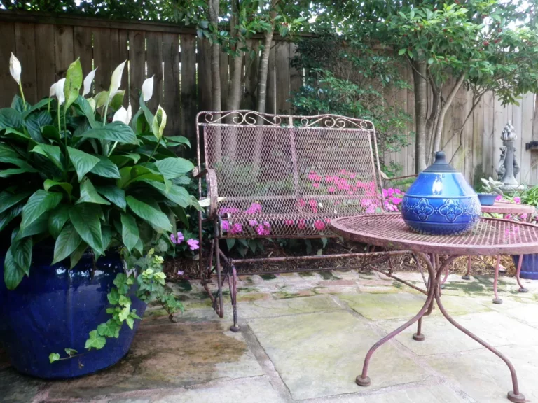 Bev Courtyard 38