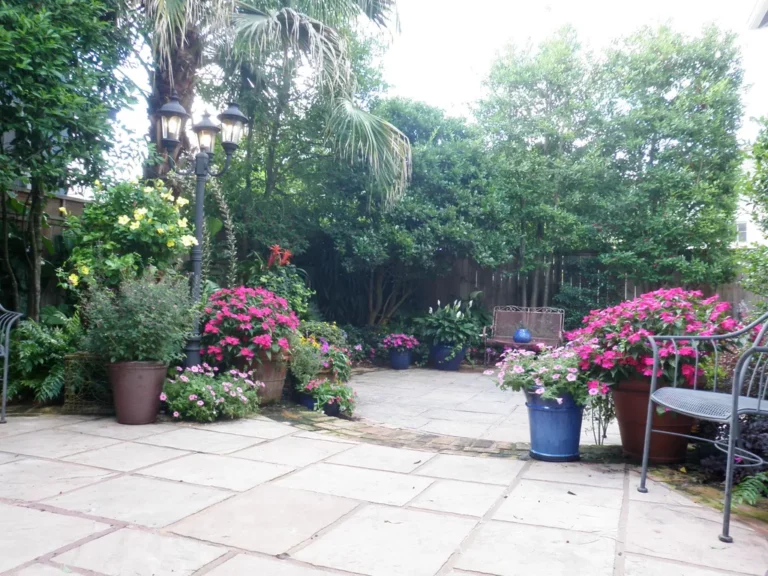Bev Courtyard 7
