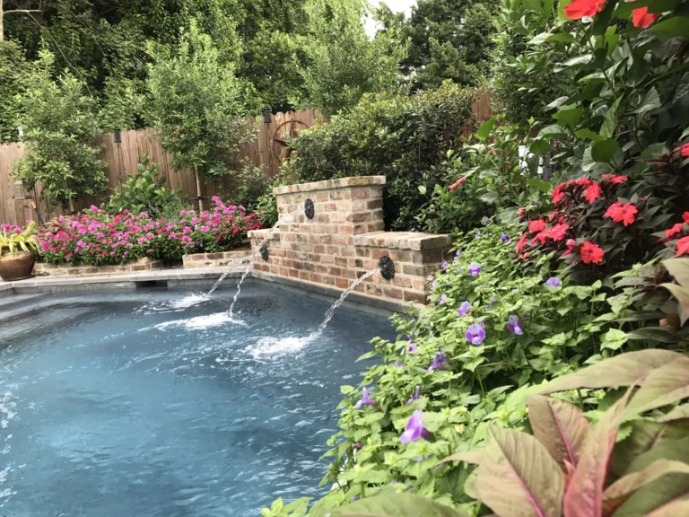 Stout_detailed-shot-of-pool-fountain-garden_2484